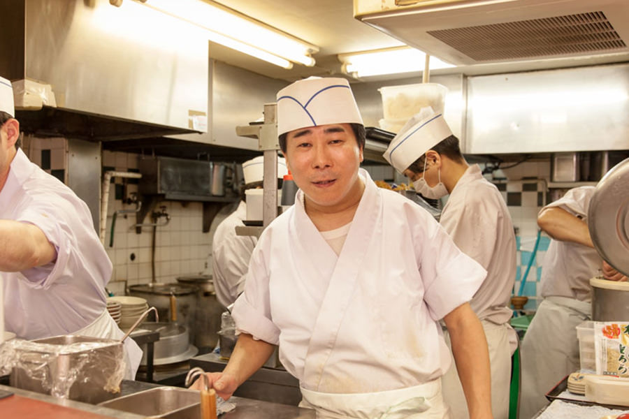 潮屋 梅田店 新梅田食道街 大阪で一番に乾杯が似合う場所